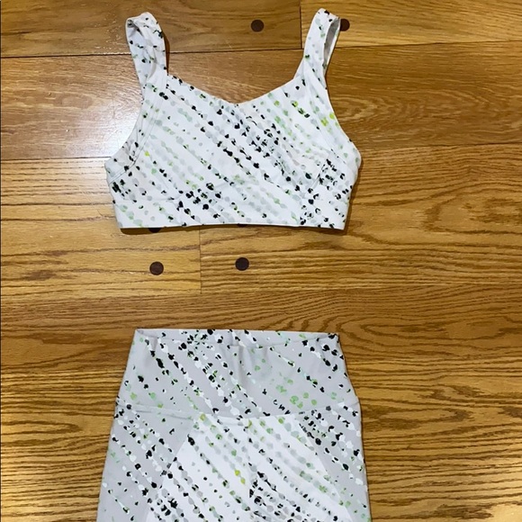 Fabletics Other - Fabletics Hi Rise Leggings & matching sports bra